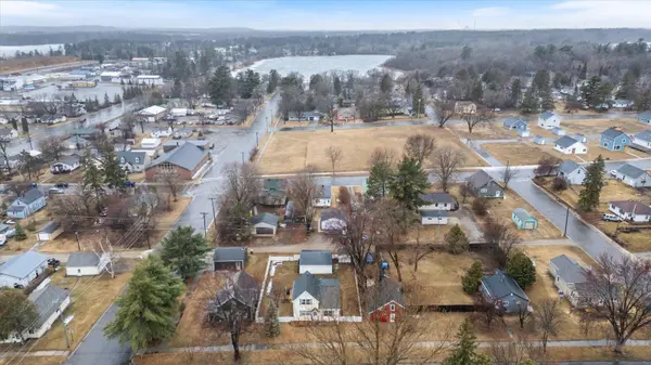 607 NW 6th AVE, Grand Rapids, MN 55744