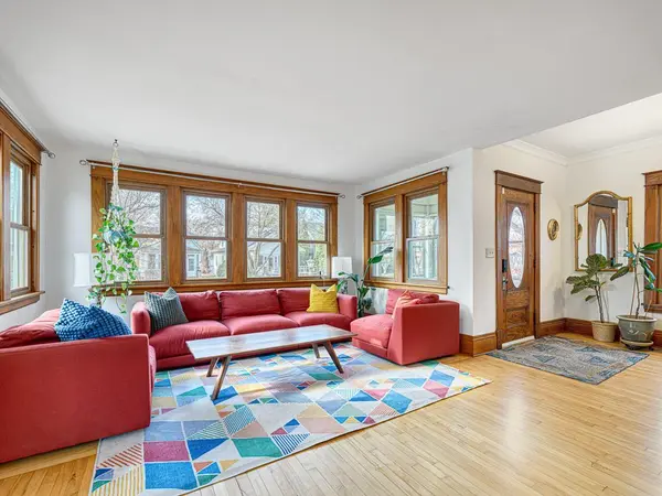 1183 Thomas AVE, Saint Paul, MN 55104