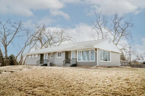 211 Wilson ST E, Norwood Young America, MN 55368