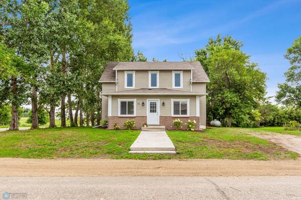 10 3rd ST, Arthur, ND 58006