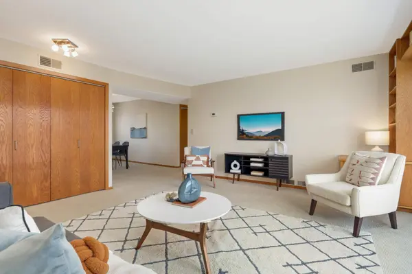 1261 Cleveland AVE N #8A, Saint Paul, MN 55108