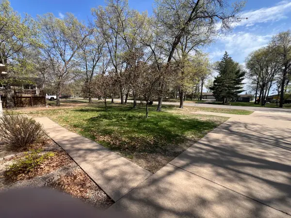 14289 Memorywood DR, Baxter, MN 56425