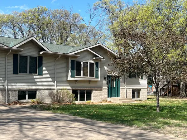 14289 Memorywood DR, Baxter, MN 56425
