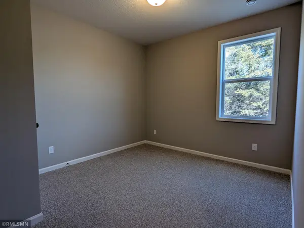 6752 104th ST S, Cottage Grove, MN 55016