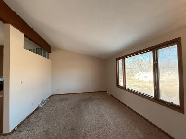 528 W Sorenson AVE, Appleton, MN 56208
