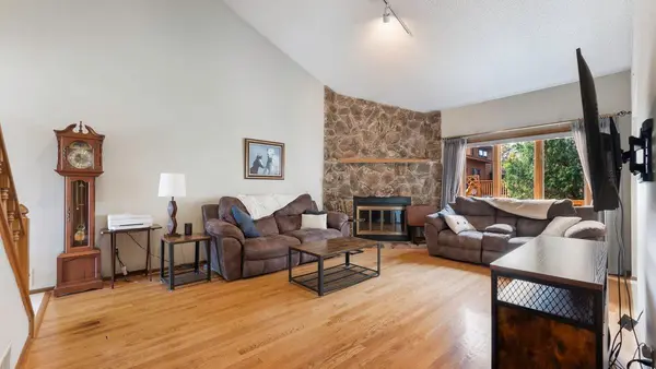 5421 Upper 147th ST W, Apple Valley, MN 55124
