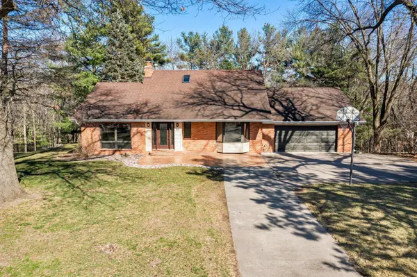 630 E Rum River DR N, Cambridge, MN 55008
