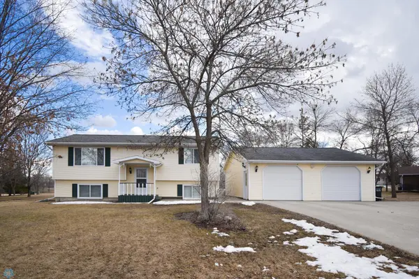 609 Broadway AVE,  Detroit Lakes,  MN 56501