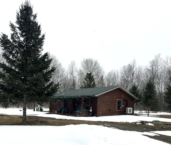 1157 Jochim DR NW, Baudette, MN 56623