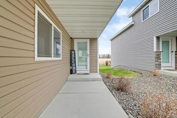 4392 122nd CIR NE, Blaine, MN 55449