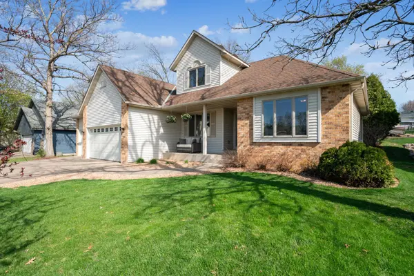 2187 14th AVE E, North Saint Paul, MN 55109