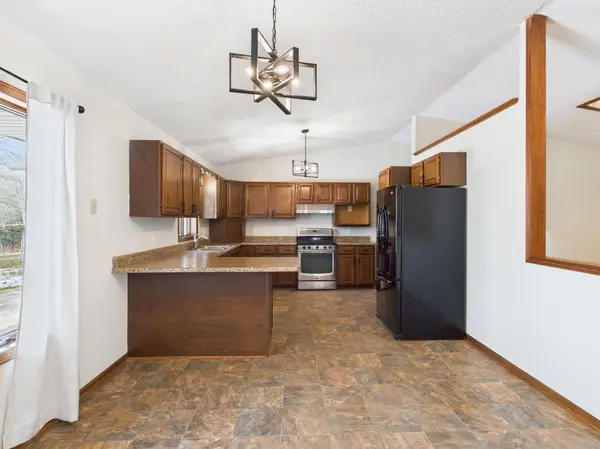 34683 Plum Hill LN Avon, MN 56310