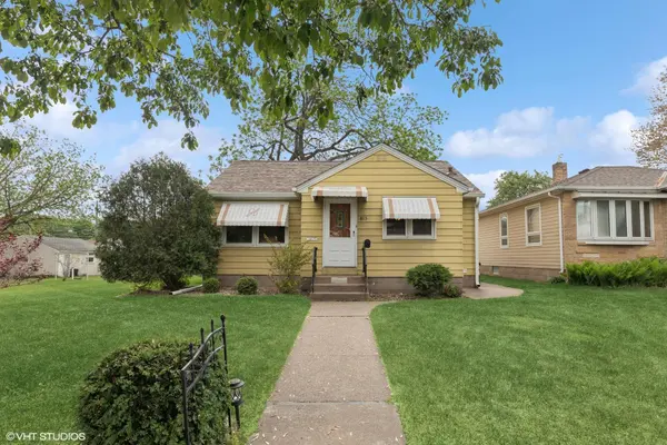 813 4th AVE S, South Saint Paul, MN 55075