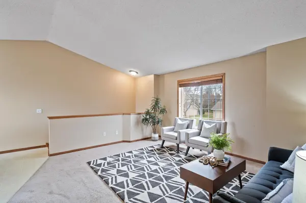 2011 Downing AVE, Shakopee, MN 55379