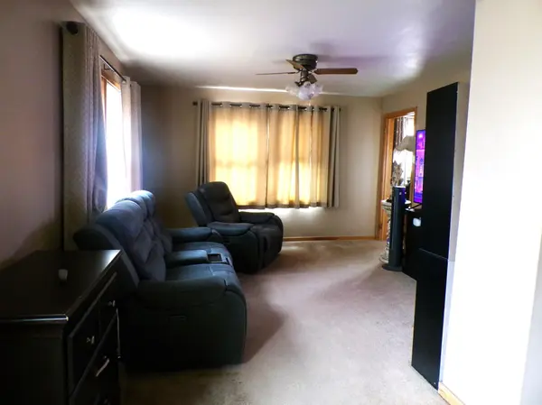 433 Bluff ST, Red Wing, MN 55066