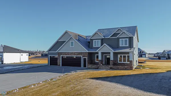 119 Westview LN, Kindred, ND 58047