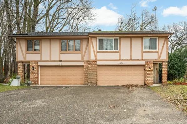 1396 Lakeside CIR, Apple Valley, MN 55123