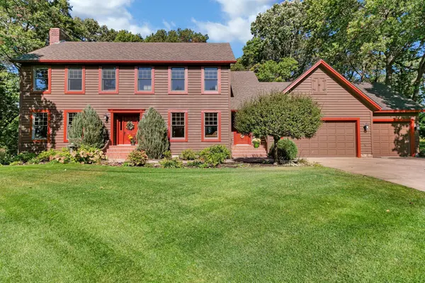823 Ridgewood CT, Sartell, MN 56377