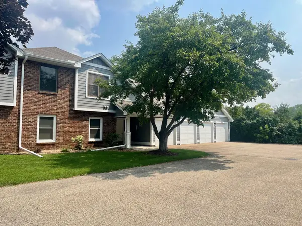 6807 Langford DR, Edina, MN 55436