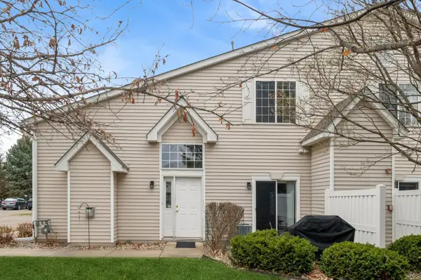 17671 Hackberry CT, Eden Prairie, MN 55347