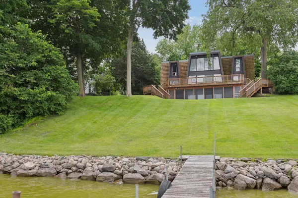 3150 Northview RD, Minnetonka Beach, MN 55391