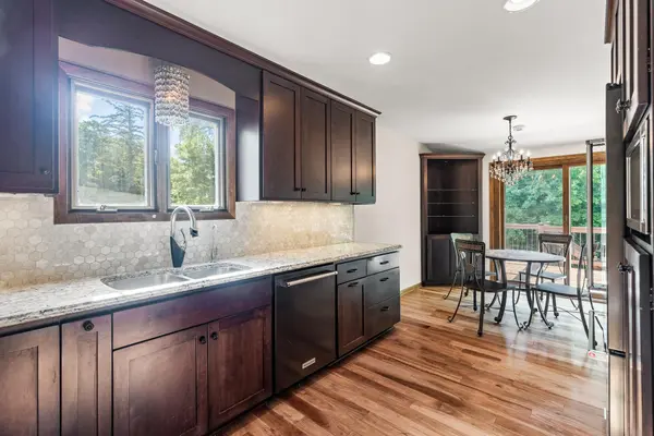 5801 Kemrich DR, Edina, MN 55439
