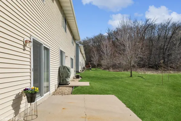 128 Oakmont LN, Red Wing, MN 55066