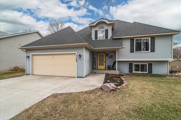 2184 German ST N, Maplewood, MN 55109