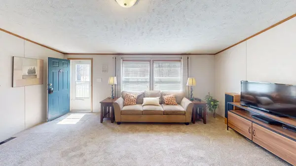 1934 Sherwood ST, Grasston, MN 55030