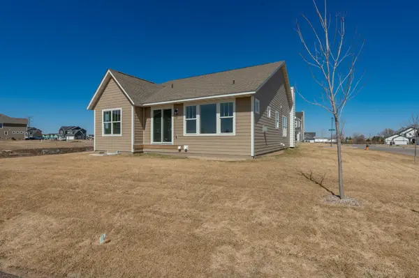 3094 Trinity DR, Shakopee, MN 55379