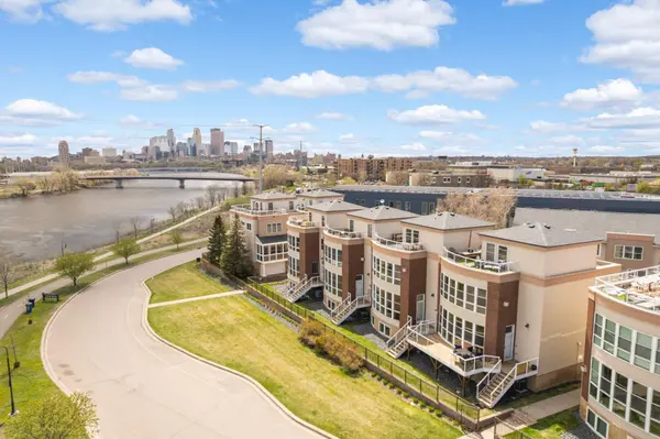 2311 River Pointe CIR, Minneapolis, MN 55411