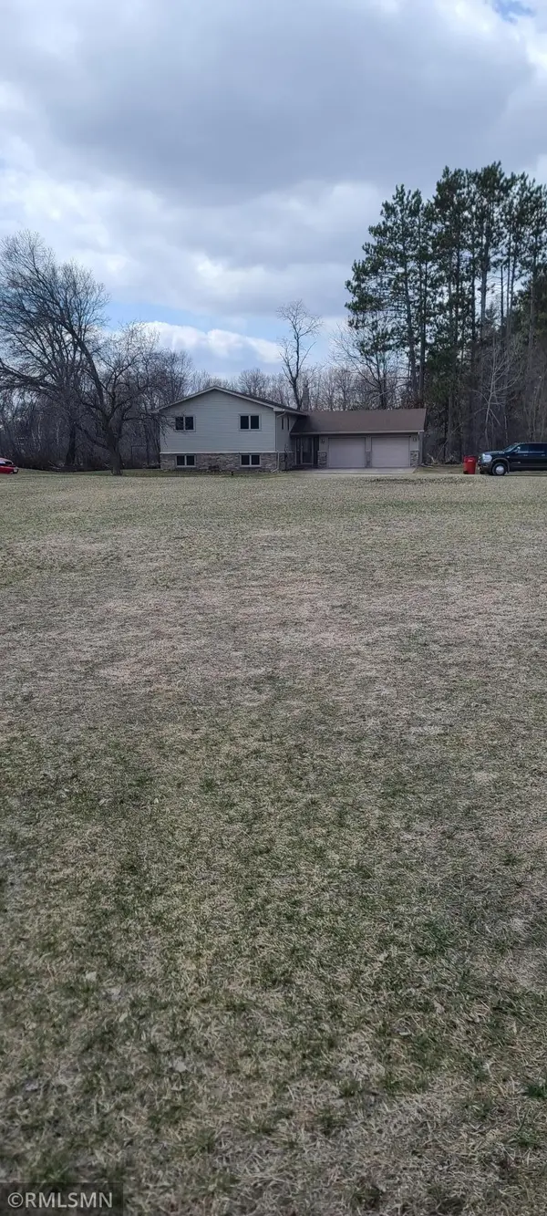 3778 253rd AVE NE, Isanti, MN 55040