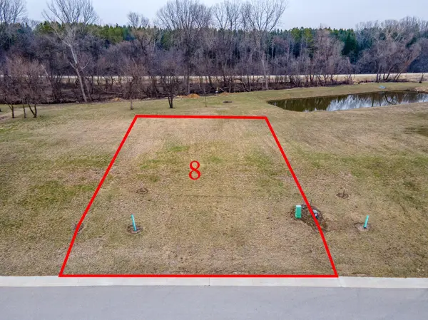 702 Kodiak DR NW, Stewartville, MN 55976