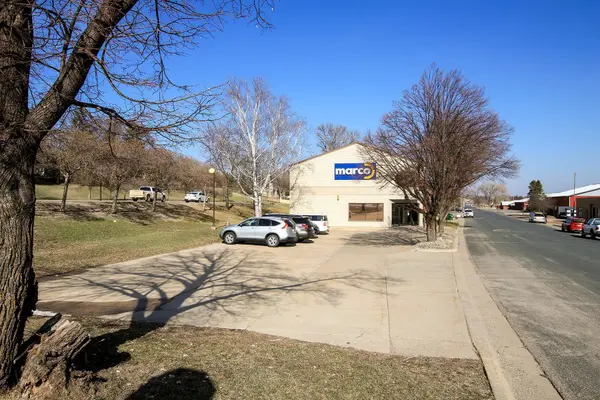 555 3rd AVE NW, Hutchinson, MN 55350