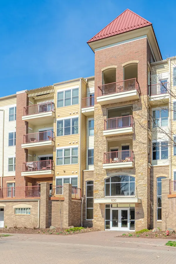 630 Main ST N #308, Stillwater, MN 55082