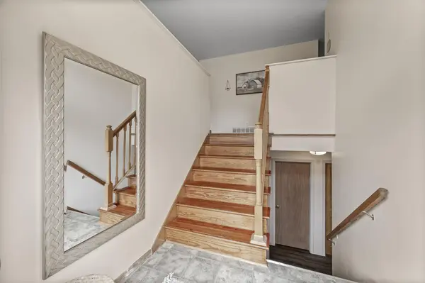 1028 Merritt ST, Shakopee, MN 55379