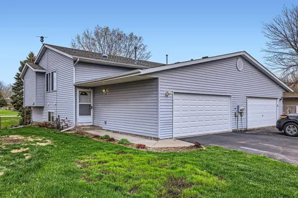 564 Kendall DR, Hastings, MN 55033