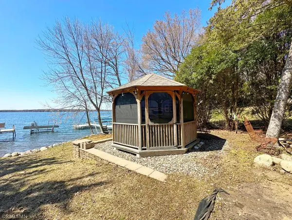14187 68th ST NW, Annandale, MN 55302