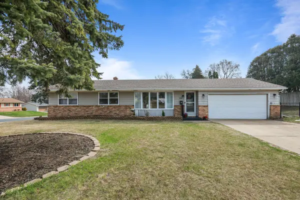3750 75th ST E, Inver Grove Heights, MN 55076
