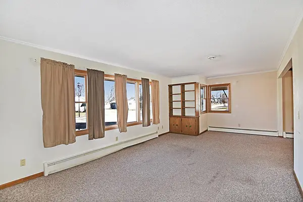 910 Ash ST S, Sauk Centre, MN 56378