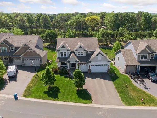 3609 Strawberry LN, Excelsior, MN 55331