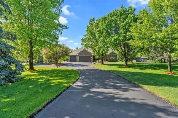 15210 Painters Lane CIR N, Stillwater, MN 55082