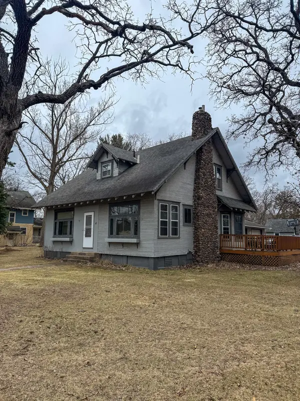 4 N Hickory ST, Royalton, MN 56373