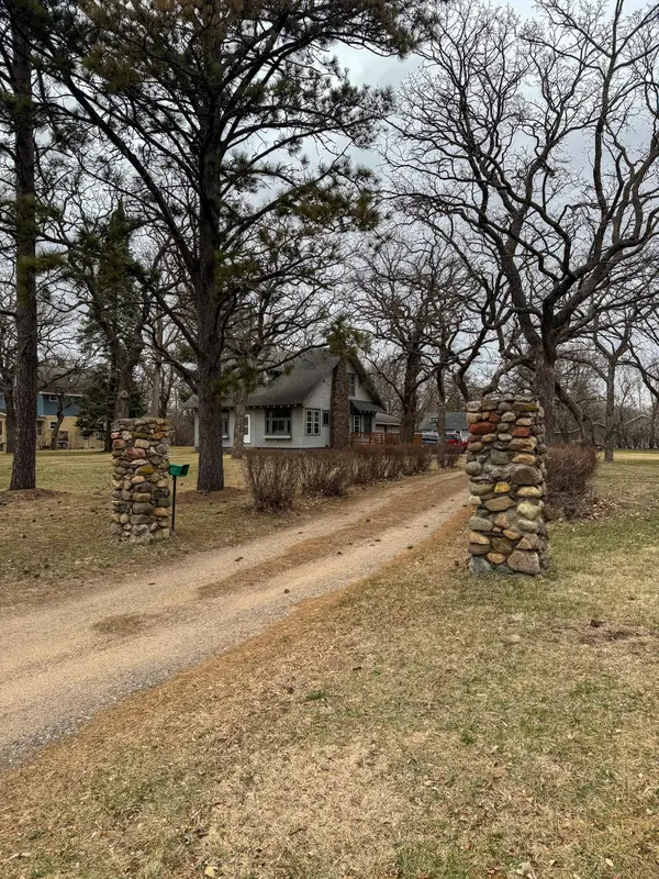 4 N Hickory ST, Royalton, MN 56373