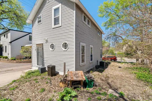 1213 E 26th ST, Minneapolis, MN 55404