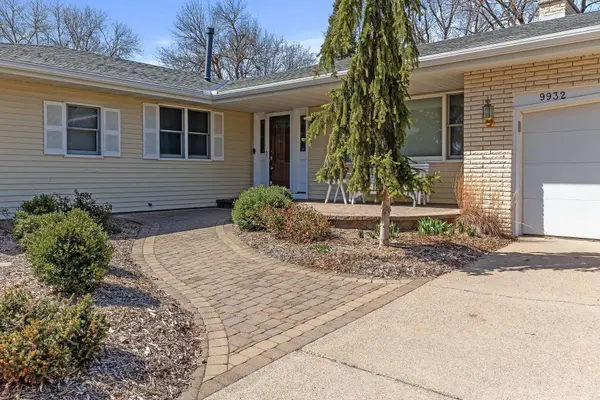 9932 Oxborough RD, Bloomington, MN 55437
