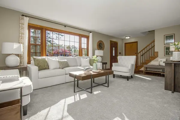 2840 Frederick ST, Maplewood, MN 55109