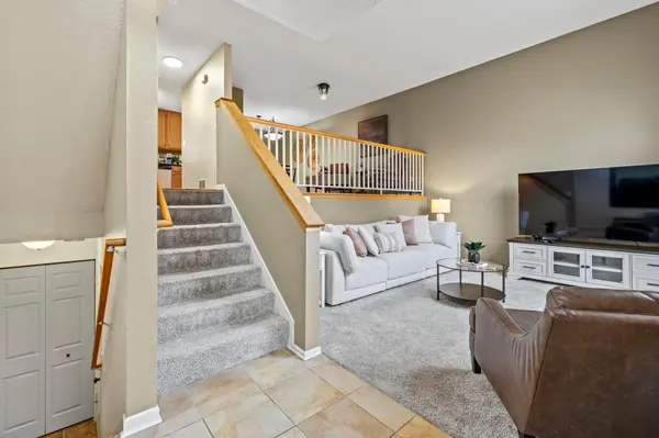 6491 Regency LN, Eden Prairie, MN 55344