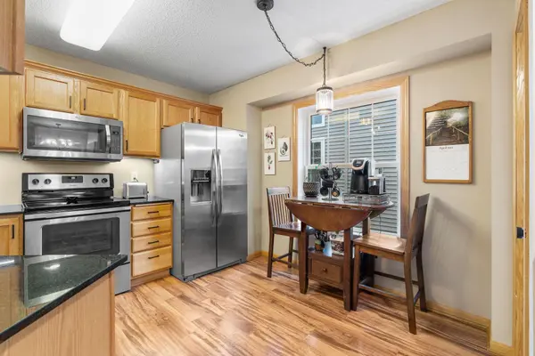 9567 Alvarado LN N, Maple Grove, MN 55311