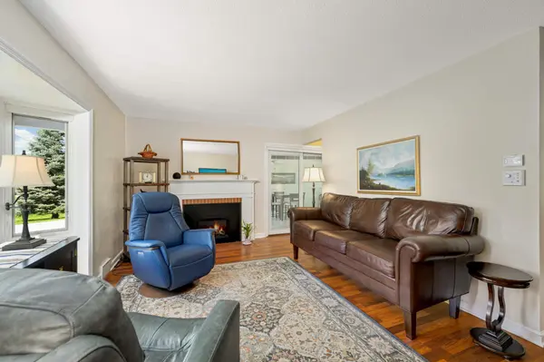 3612 W 57th ST, Edina, MN 55410
